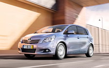   Toyota Verso - 2009