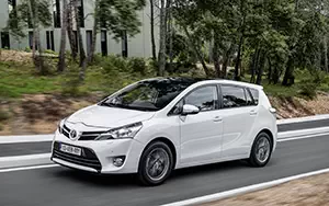   Toyota Verso - 2013