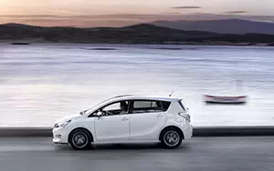   Toyota Verso - 2013