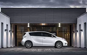   Toyota Verso - 2013