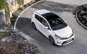   Toyota Verso - 2013