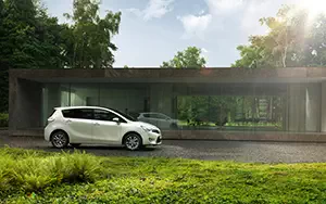   Toyota Verso - 2013