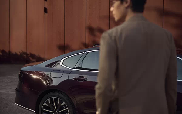   Volvo S90 T8 Recharge China-spec - 2025