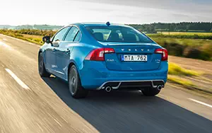   Volvo S60 T6 AWD R-Design - 2013