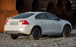   Volvo S60 D4 Cross Country - 2016