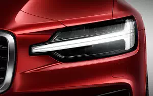   Volvo S60 T6 AWD R-Design - 2018