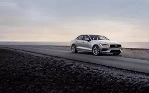   Volvo S60 T6 Momentum - 2018