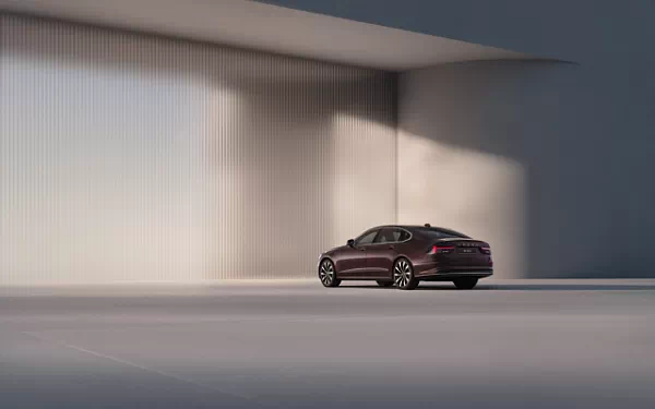   Volvo S90 T8 Recharge - 2025