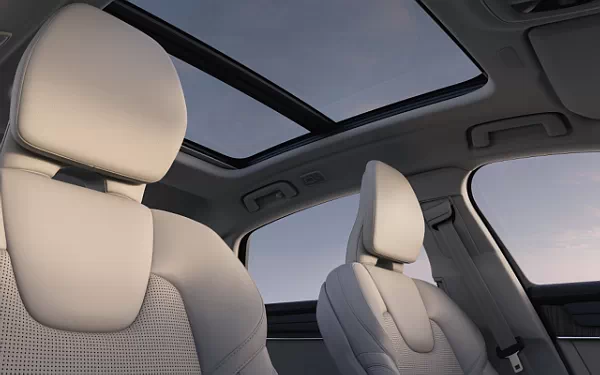   Volvo S90 T8 Recharge - 2025