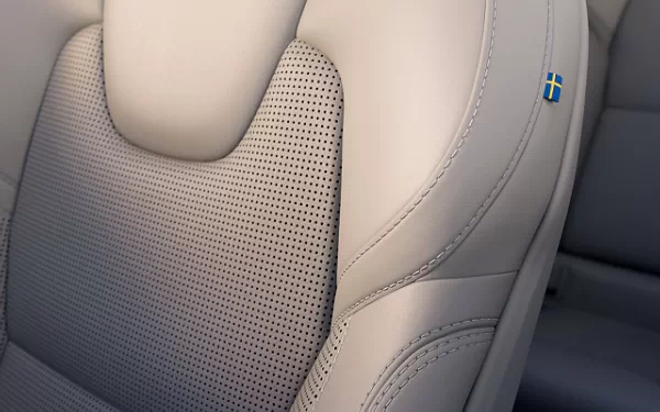   Volvo S90 T8 Recharge - 2025