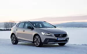   Volvo V40 T5 AWD Cross Country - 2017