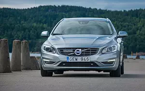   Volvo V60 T6 - 2014