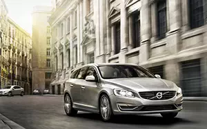   Volvo V60 - 2014