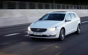   Volvo V60 D5 Twin Engine - 2016