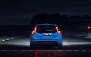   Volvo V60 Polestar - 2016