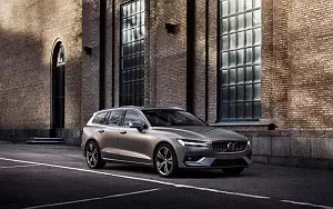   Volvo V60 T6 AWD Inscription - 2018