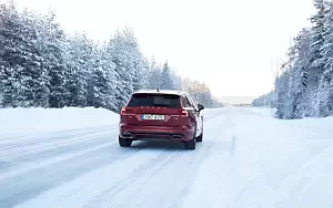   Volvo V60 T8 R-Design - 2019