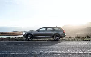   Volvo V90 T6 Cross Country - 2016