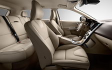   Volvo XC60 - 2012