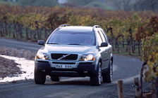   Volvo XC90 - 2003