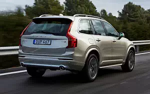   Volvo XC90 D5 Momentum - 2015