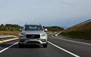   Volvo XC90 D5 Momentum - 2015